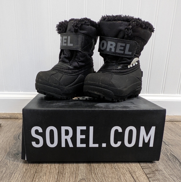 *SOLD* Sorel Commander Black Winter Snow Boots Toddler 5 - Picture 2 of 6